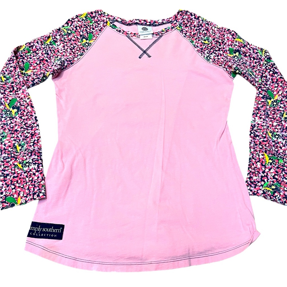 Simply Southern women's size medium pink long sleeve shirt EUC